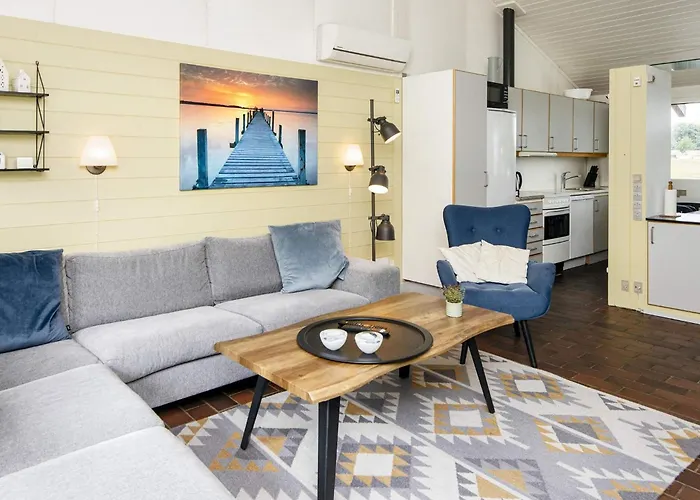 5 Person In Aabenraa-by Traum * Aabenraa