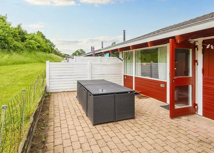 5 Person In Aabenraa-by Traum